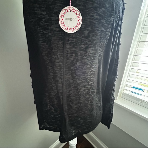 Umgee Black Distressed Women's Sweater with Fringe Details NWT - Picture 3 of 4